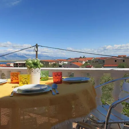 Spacious Holiday In Dalmatia With Beach Nearby Holiday home *