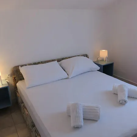 Spacious Holiday In Dalmatia With Beach Nearby Holiday home *